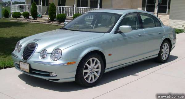 Jaguar-S-Type-2